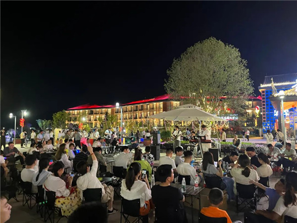 興商貿 促消費 惠民生！景德鎮(zhèn)這里的夜市很火爆！